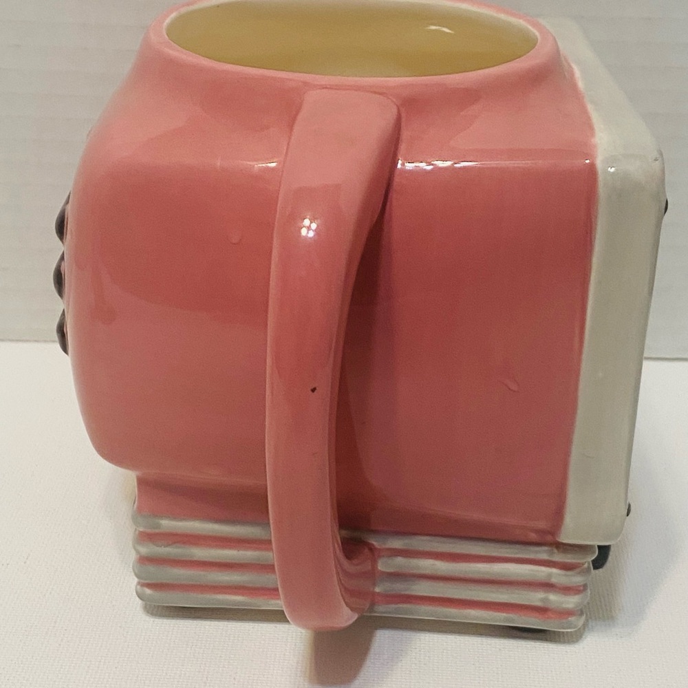 Betty‎ Boop Pink TV Collector Mug***RETIRED - Picture 4 of 6